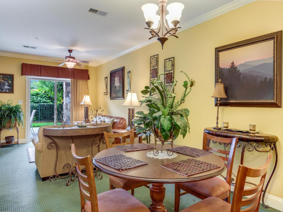 Downtown Delight, 2 Bedrooms, Pool, Hot Tub, Sleeps 6 Gatlinburg Bagian luar foto