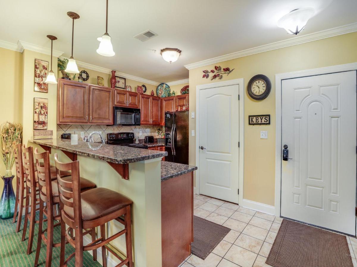 Downtown Delight, 2 Bedrooms, Pool, Hot Tub, Sleeps 6 Gatlinburg Bagian luar foto