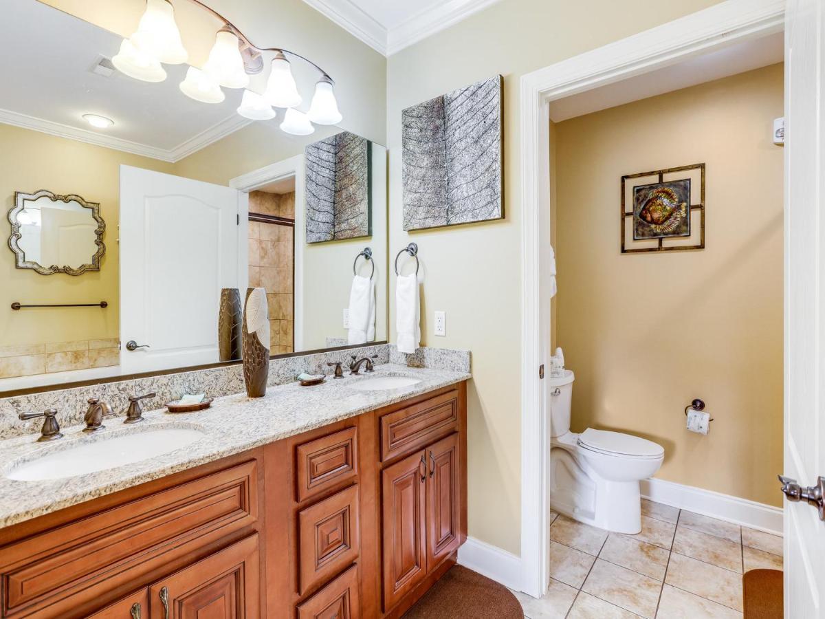 Downtown Delight, 2 Bedrooms, Pool, Hot Tub, Sleeps 6 Gatlinburg Bagian luar foto