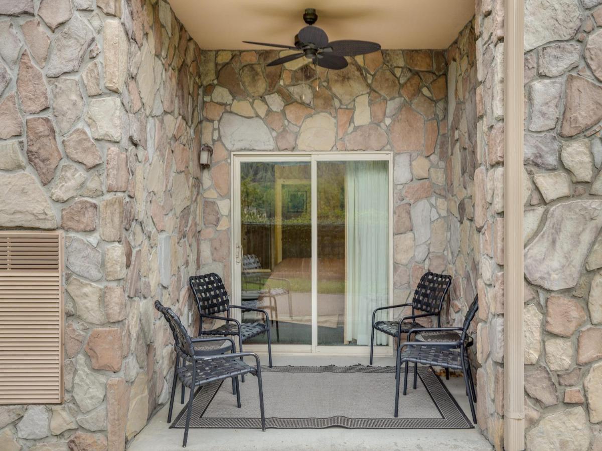 Downtown Delight, 2 Bedrooms, Pool, Hot Tub, Sleeps 6 Gatlinburg Bagian luar foto