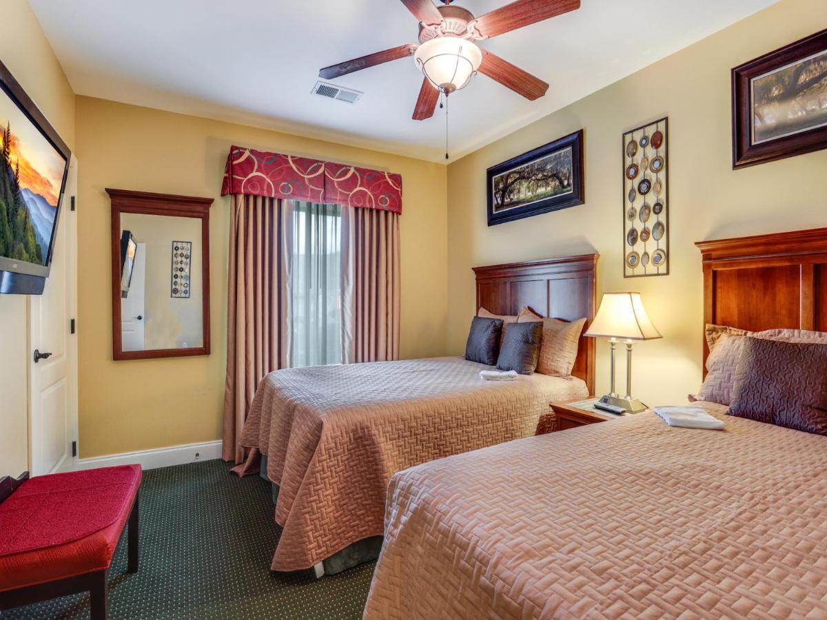 Downtown Delight, 2 Bedrooms, Pool, Hot Tub, Sleeps 6 Gatlinburg Bagian luar foto